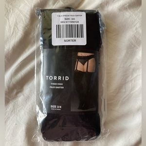 Torrid Thigh High Faux Garter Tights Size 3/4